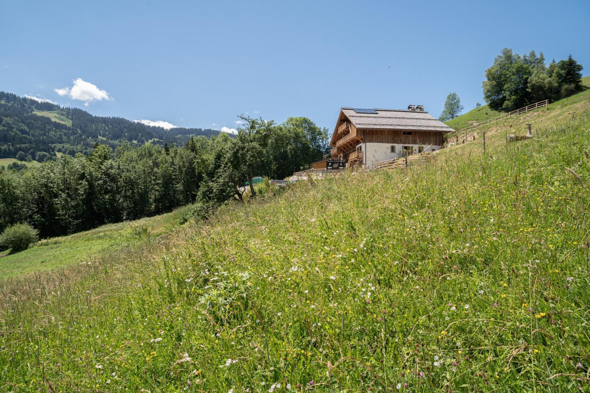 Le Toi Du Monde Bed & Breakfast ฟลูเมต์ ภายนอก รูปภาพ